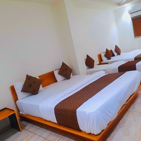 Hotel Nova Pride Раджкот Экстерьер фото