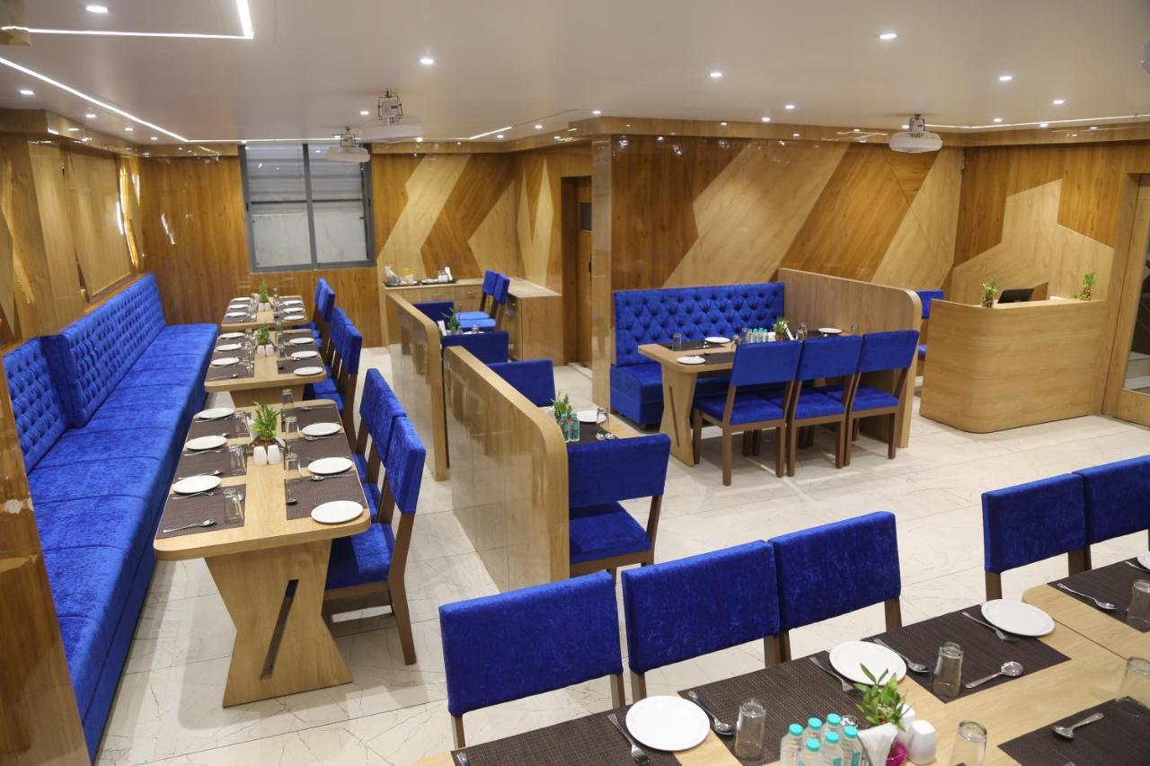 Hotel Nova Pride Раджкот Экстерьер фото