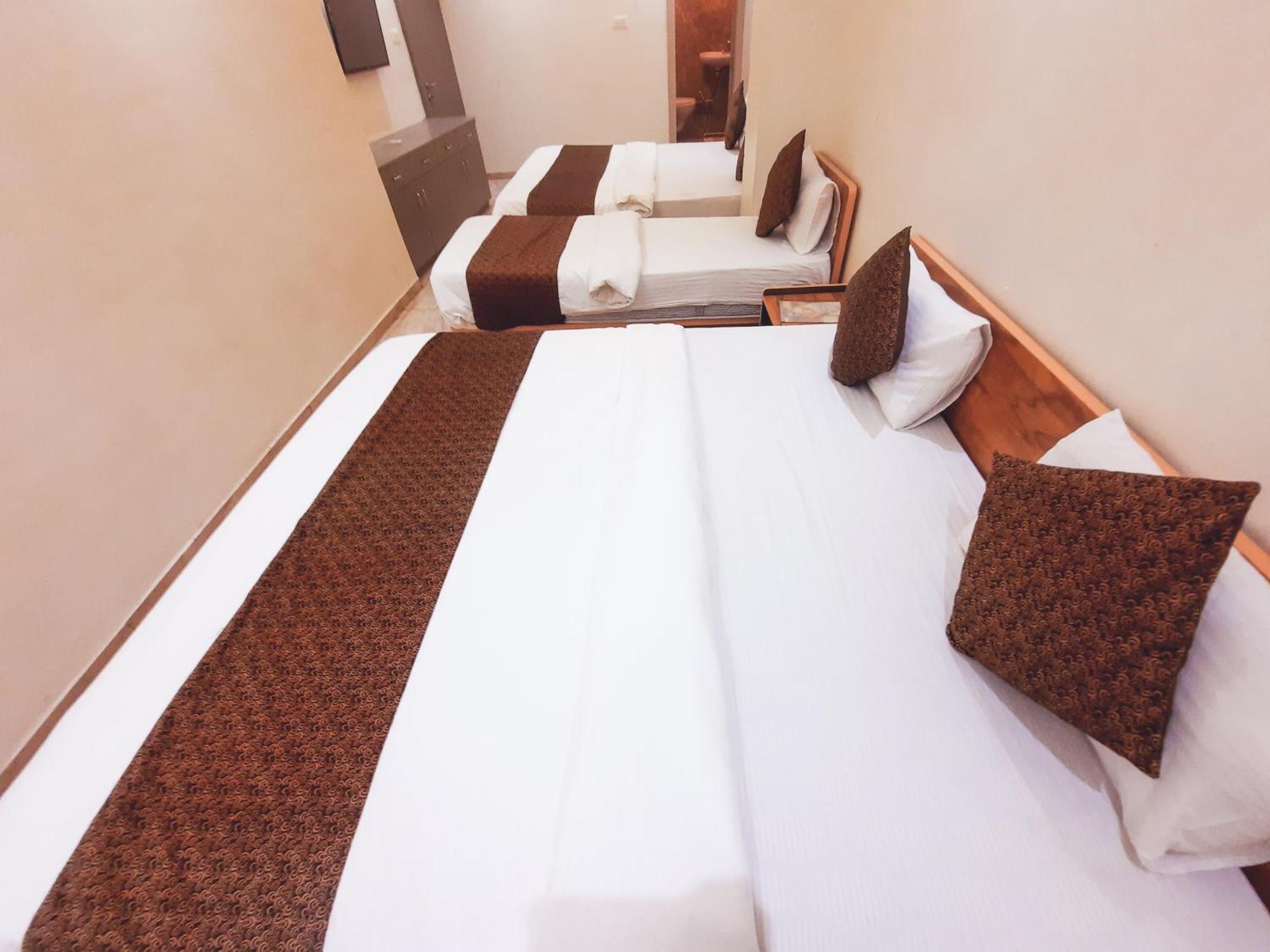 Hotel Nova Pride Раджкот Экстерьер фото