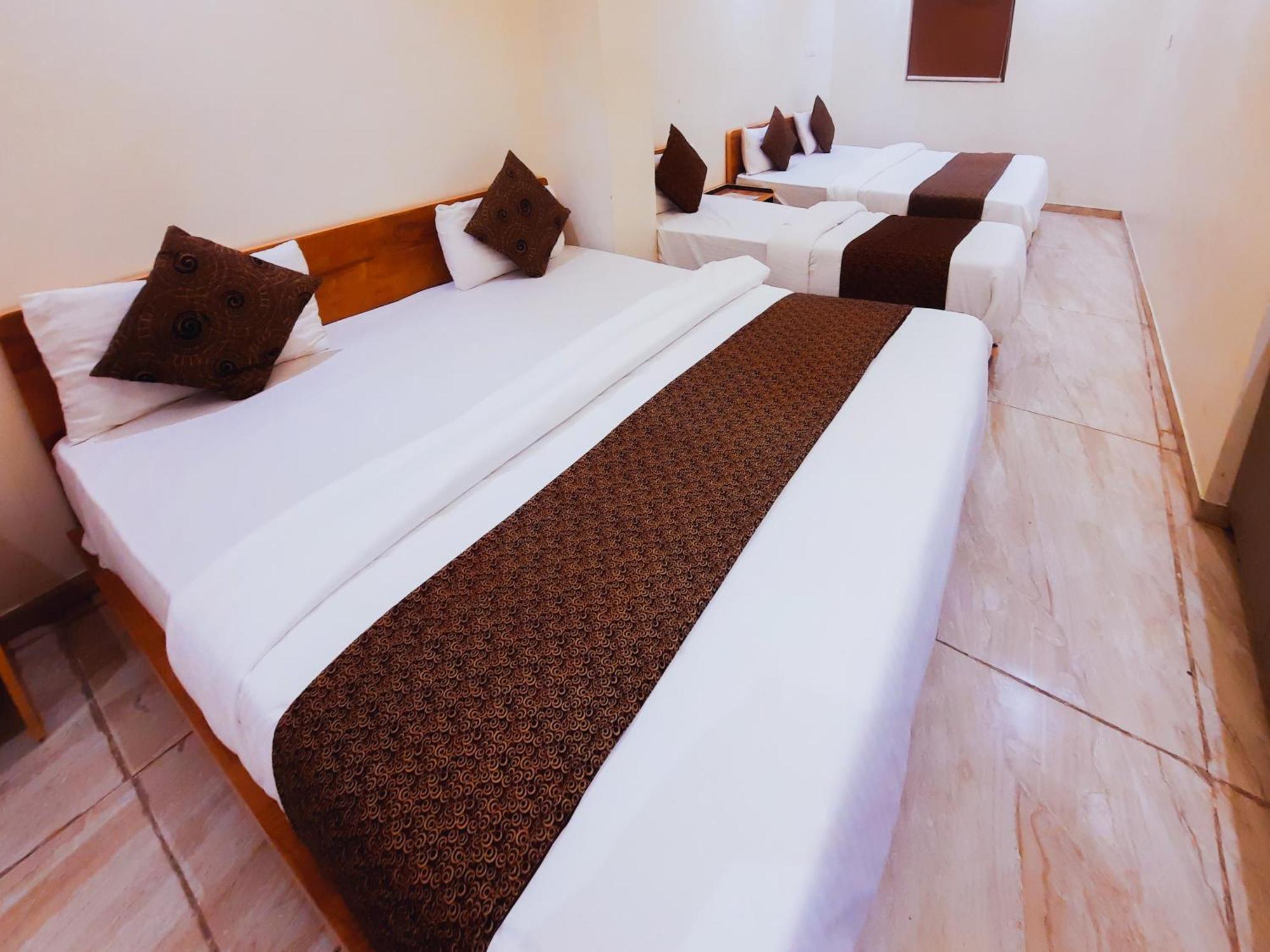 Hotel Nova Pride Раджкот Экстерьер фото